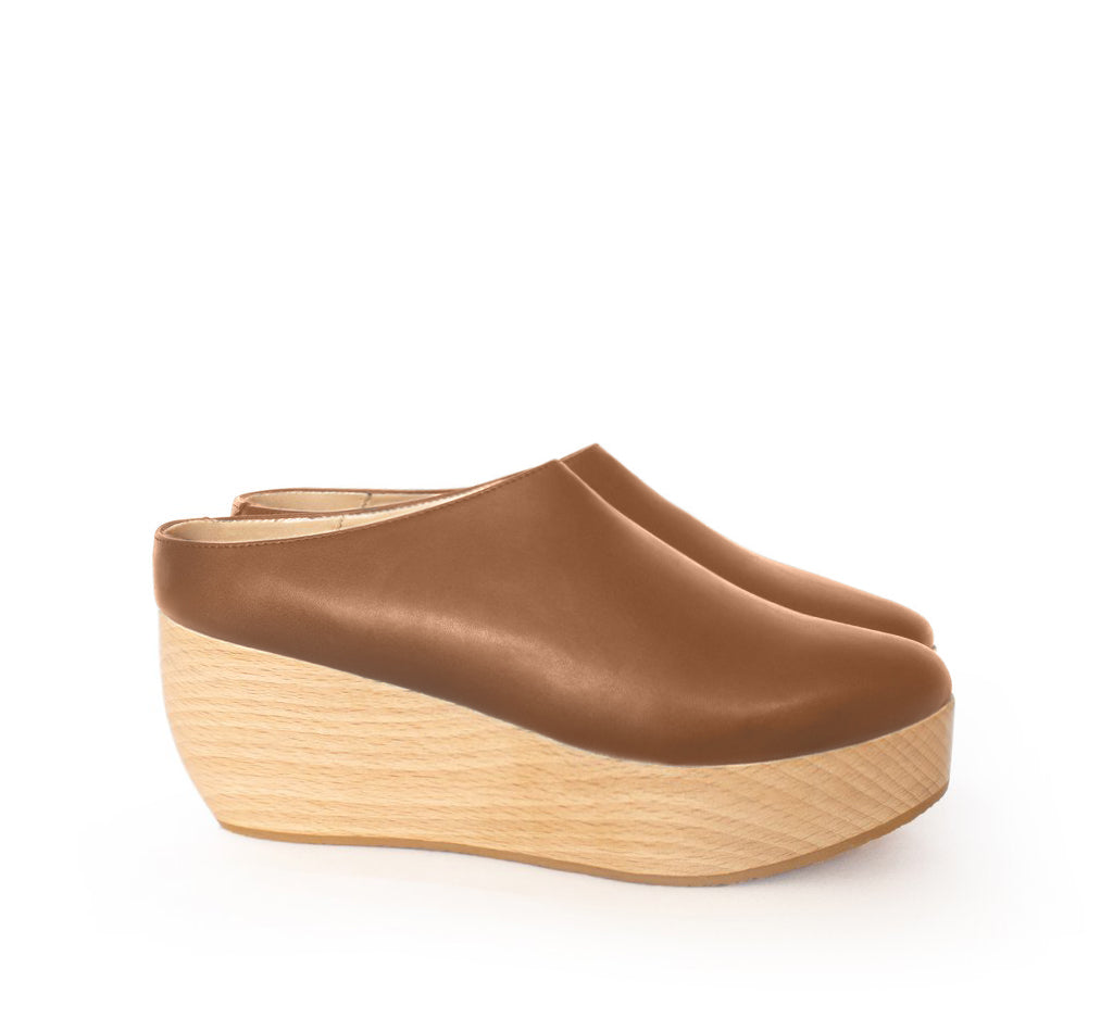 Clogs – Sydney Brown