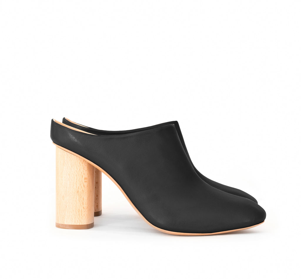 Mules in eco vegan leather, natural wood high heel.