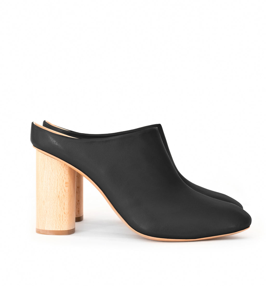 Mules in eco vegan leather, natural wood high heel.